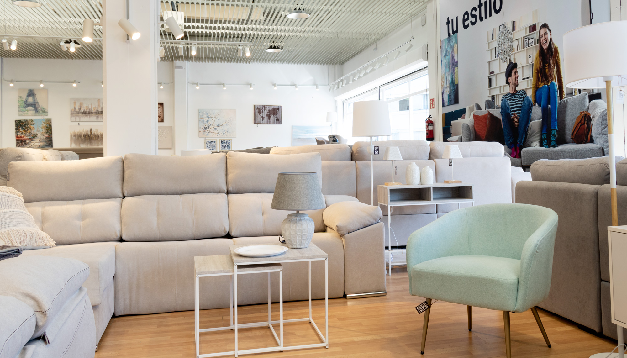 Fotos de la tienda de sofás, gran exposición y venta en Oiartzun